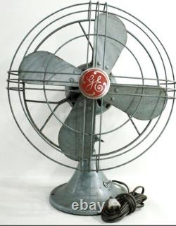 Ventilateur de sol de bureau oscillant Vintage MCM Ge General Electric Modèle Fm12s41 Nice