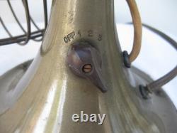 Ventilateur électrique vintage General Electric, antique des années 50. État A+, fonctionne bien.