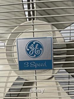 Ventilateur en métal General Electric vintage 3 vitesses MCM beige et blanc fonctionne