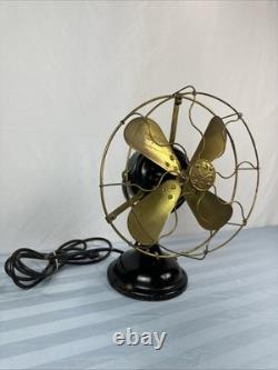 Ventilateur en métal antique GE en laiton à 4 pales et 3 vitesses General Electric EN BON ÉTAT Vintage