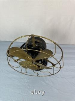 Ventilateur en métal antique GE en laiton à 4 pales et 3 vitesses General Electric EN BON ÉTAT Vintage