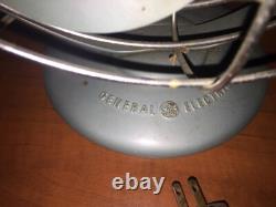 Ventilateur en métal bleu métallique vintage General Electric GE fonctionne