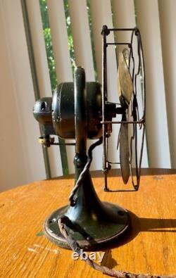 Ventilateur oscillant General Electric Whiz des années 1920 en état d'origine. Fonctionne.