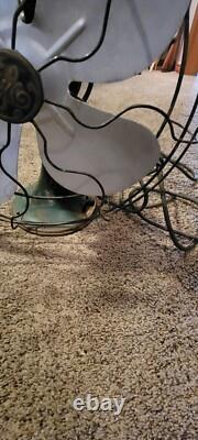 Ventilateur oscillant antique GENERAL ELECTRIC à 16 pales Type AOU GE Fonctionnel