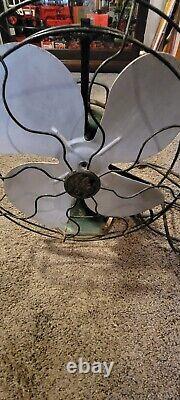 Ventilateur oscillant antique GENERAL ELECTRIC à 16 pales Type AOU GE Fonctionnel