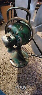 Ventilateur oscillant antique GENERAL ELECTRIC à 16 pales Type AOU GE Fonctionnel