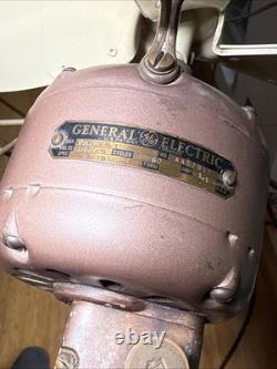 Ventilateur oscillant de sol Vortalex General Electric de 6 pieds vintage des années 40, fonctionne très bien