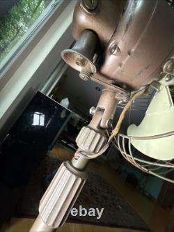 Ventilateur oscillant de sol Vortalex General Electric de 6 pieds vintage des années 40, fonctionne très bien