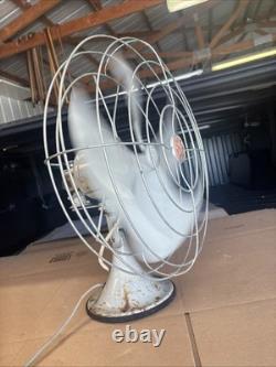 Ventilateur oscillant vintage GE 16 Vortalex F12V163 #43 en état de marche trouvé dans une succession