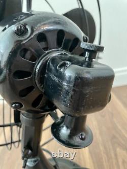Ventilateur oscillant vintage restauré GE General Electric à 4 pales en acier lourd noir