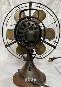 Ventilateur vintage GE à 6 pales avec cage en laiton et poignée - Fonctionne - 13