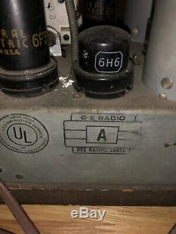 Vintage 1936 General Electric E-61 Cathédrale Tombstone Radio