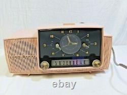 Vintage 1950 Ge General Electric Tube Réveil Radio C-416c Princess Pink