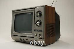 Vintage 80s 1987 Ge General Electric 9'' Portable Color Crt Gaming Tv 8-0904