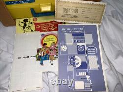 Vintage Années 1970 General Electric Disney Donald Duck Youth Phono, Nouveau