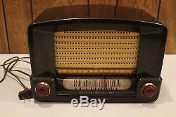 Vintage Antique Ge General Electric Modèle 115 Bakélite Am Tube Radio