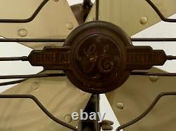 Vintage Art Déco General Electric Vortalex Floor Pedestal Oscilating Fan Fm12m1