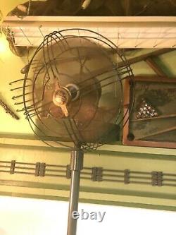 Vintage Art Déco General Electric Vortalex Floor Stand Oscillating Fan Fm12m11