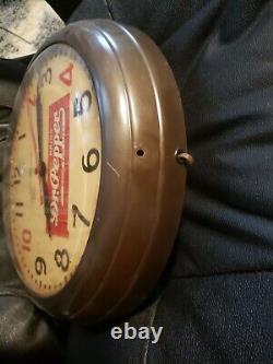 Vintage Des Années 1940 Dr. Pepper Electric Wall Clock General Electric Good For Life