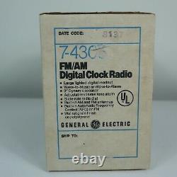 Vintage Ge General Electric Fm/am Digital Flip Clock Radio 7-4305 Nos En Boîte