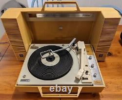 Vintage Ge General Electric Wildcat Record Player Portable Stereo Turntable