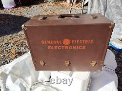 Vintage Ge General Électronique Tube Caddy Pour Réparateur Plein De Tubes