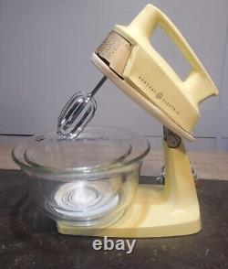 Vintage Ge Stand Mixer, 1940-50s, Works Flawless, 12 Réglages, Rare, Bowls