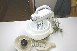 Vintage General Electric 133m9 3 Beaters 12-speed Hand Mixer Bon Cond Testé