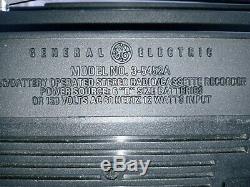 Vintage General Electric Am / Fm Stéréo Boombox Modèle 3-5452a Lecteur Cassette Travail