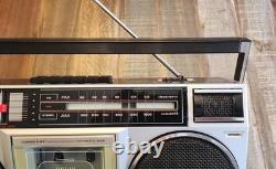 Vintage General Electric GE 3-5455a Boombox Radio Stéréo Lecteur de Cassette FONCTIONNE