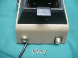 Vintage General Electric MASTR PE Portable avec chargeur et microphone rares