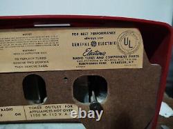 Vintage General Electric Red Bakelite Horloge Radio