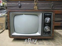 Vintage General Electric Solid State Television Retro Tv Cadran Bouton Portable 10