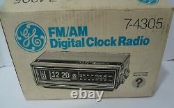Vintage Nos Ge General Electric Fm/am Digital Flip Clock Radio 7-4305