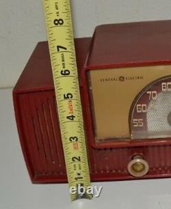 Vintage Rouge MID Century General Electric Model 429 Tube Dial Beam Radio Rare