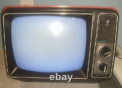 Vintage Television Ge General Electric Performance Portable Tv 12xb9104t Orange