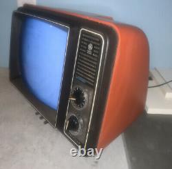 Vintage Television Ge General Electric Performance Portable Tv 12xb9104t Orange