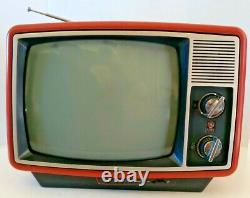 Vintage1981 Ge General Electric Performance Portable Television B/w 12 Tv