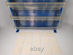 Vitrine de présentation de lampes auto vintage GE avec tous les diviseurs de tiroirs