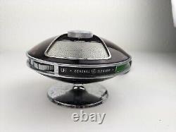 Vtg 1970s Space Age GE Atomic Flying Saucer UFO Radio P2775A MCM AS-IS REPAIR<br/>   	   
<br/> Traduction en français: Radio OVNI soucoupe volante atomique GE de l'ère spatiale des années 1970 P2775A MCM TEL QUEL À RÉPARER