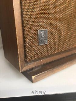 Vtg General Electric Ge Sp 46b Power Channel B Haut-parleur Walnut Armoire En Bois