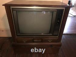 Works Vintage Ge General Electric Console Tv 25 Pouces Color Television Mint